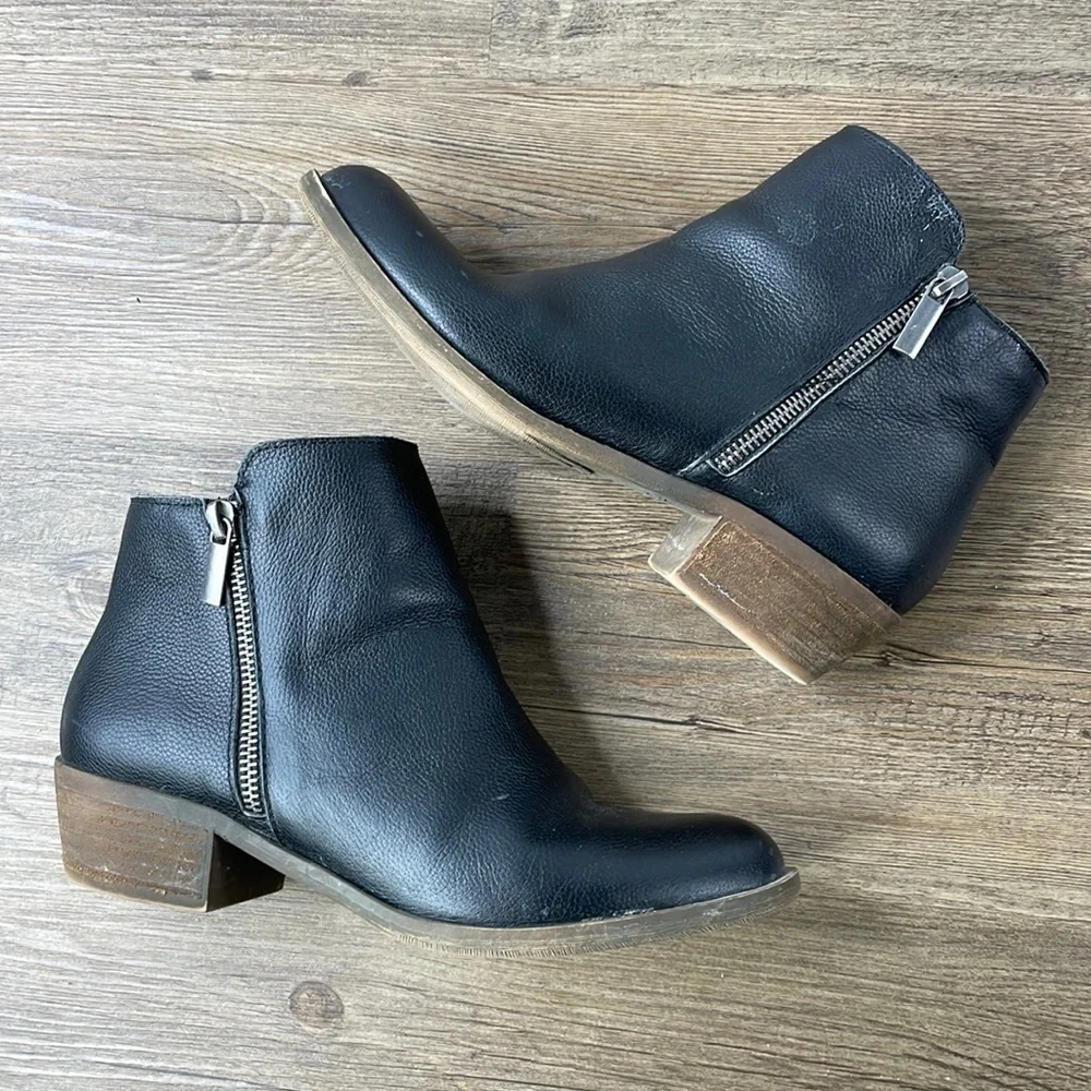 Kensie Women’s Black Ghita Leather Ankle Booties, size 7.5